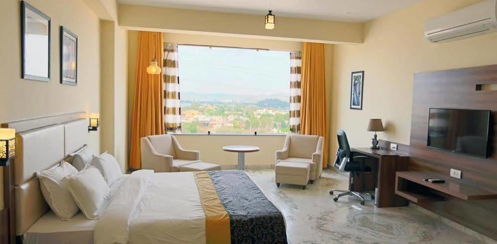 Hotel Mewargarh Udaipur By Red Lion S Exterior foto