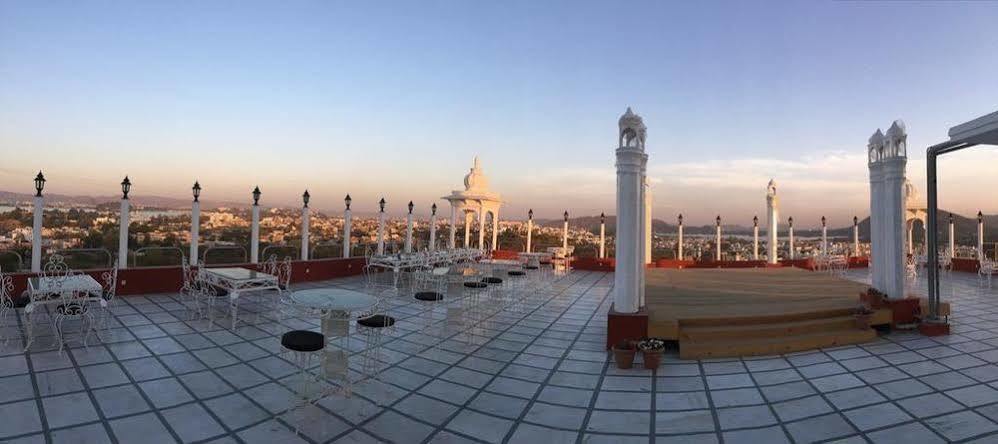 Hotel Mewargarh Udaipur By Red Lion S Exterior foto
